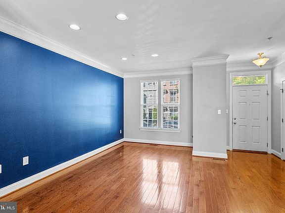 4th image of 11891 Country Squire Way