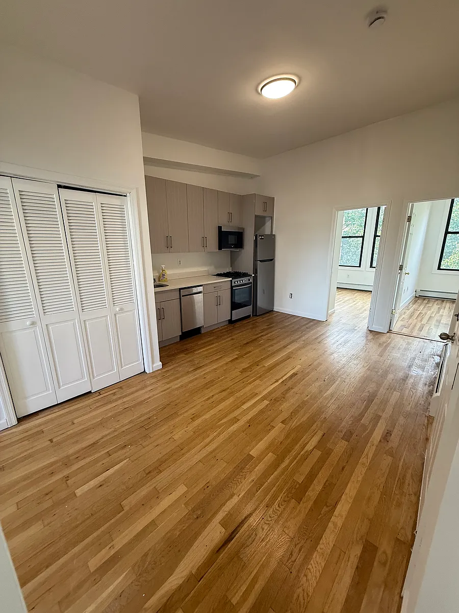 Building Photo - 359 1st St #2