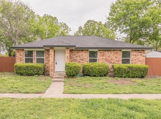 900 N Grand Ave, Waxahachie, TX 75165