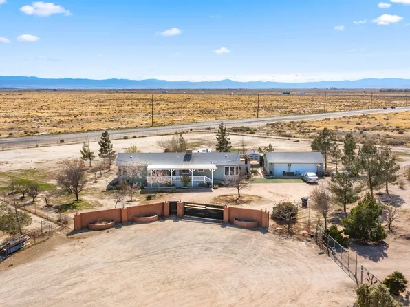 1700 Winter Ave, Rosamond, CA 93560