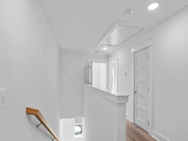 2036 Maple View Ln — Photo 24