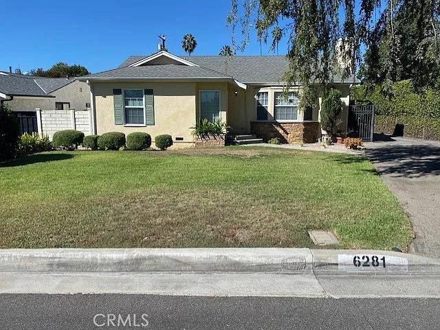 4 bed, 1973 sqft, $4,200 — Photo 1