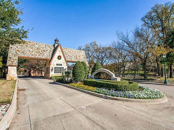 2nd image of 42 Cypress Ct