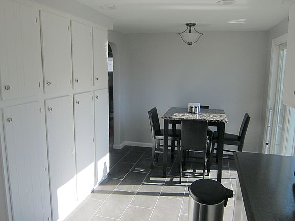 3rd image of 13 Sherwin Dr