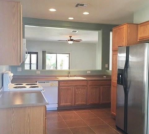 4th image of 17213 W Carmen Dr
