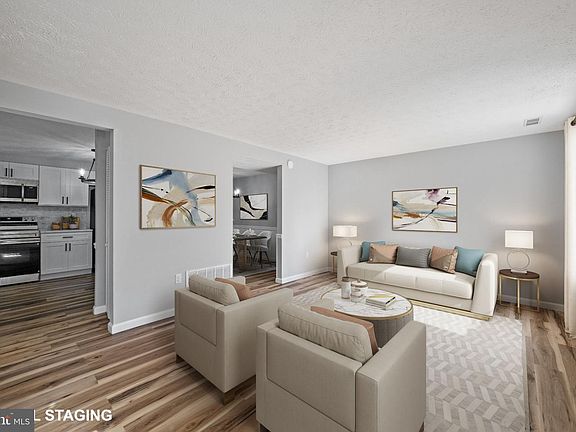 3rd image of 8276 Sebring Ct