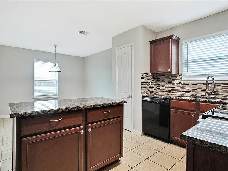104 Indigo Brush Dr — Photo 20