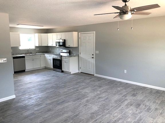 2nd image of 190 Marion Farms Dr