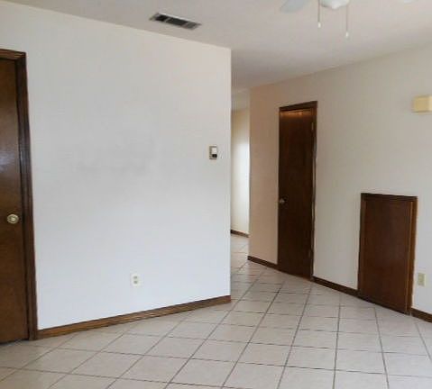 3rd image of 1325 Greendale Ave Unit 41