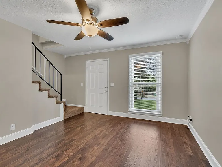 511 Nall Ave — Photo 8