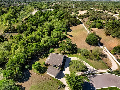 211 Moore Ln Photo 1