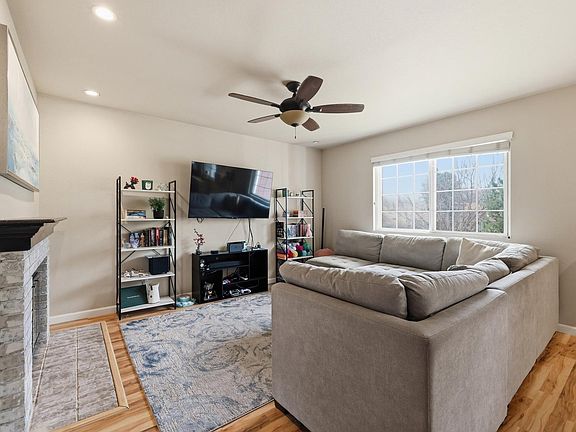 3rd image of 1640 Kirkwood Dr #2033
