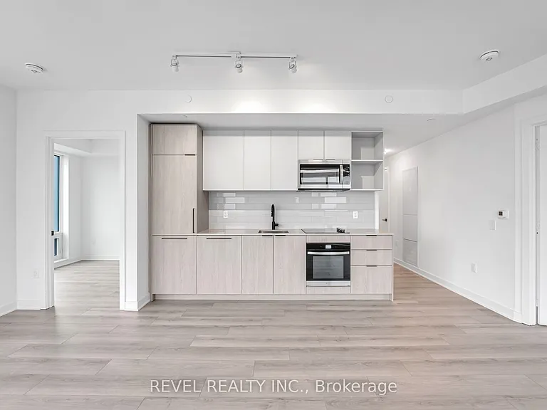 1185 Dupont St #1410 — Photo 3
