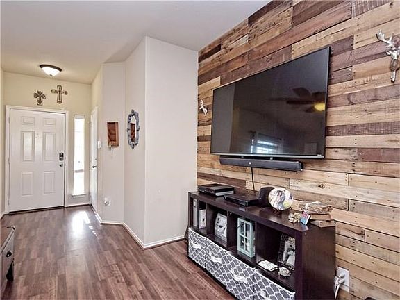 5th image of 123 Wisteria Way