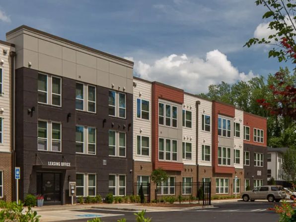 557 W Lake Ave NW #211