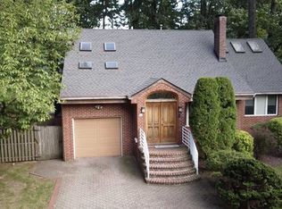 16 Fulton Pl, Fair Lawn, NJ 07410