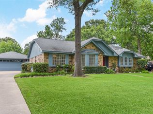 304 Red Bud Ln, Baytown, TX 77520
