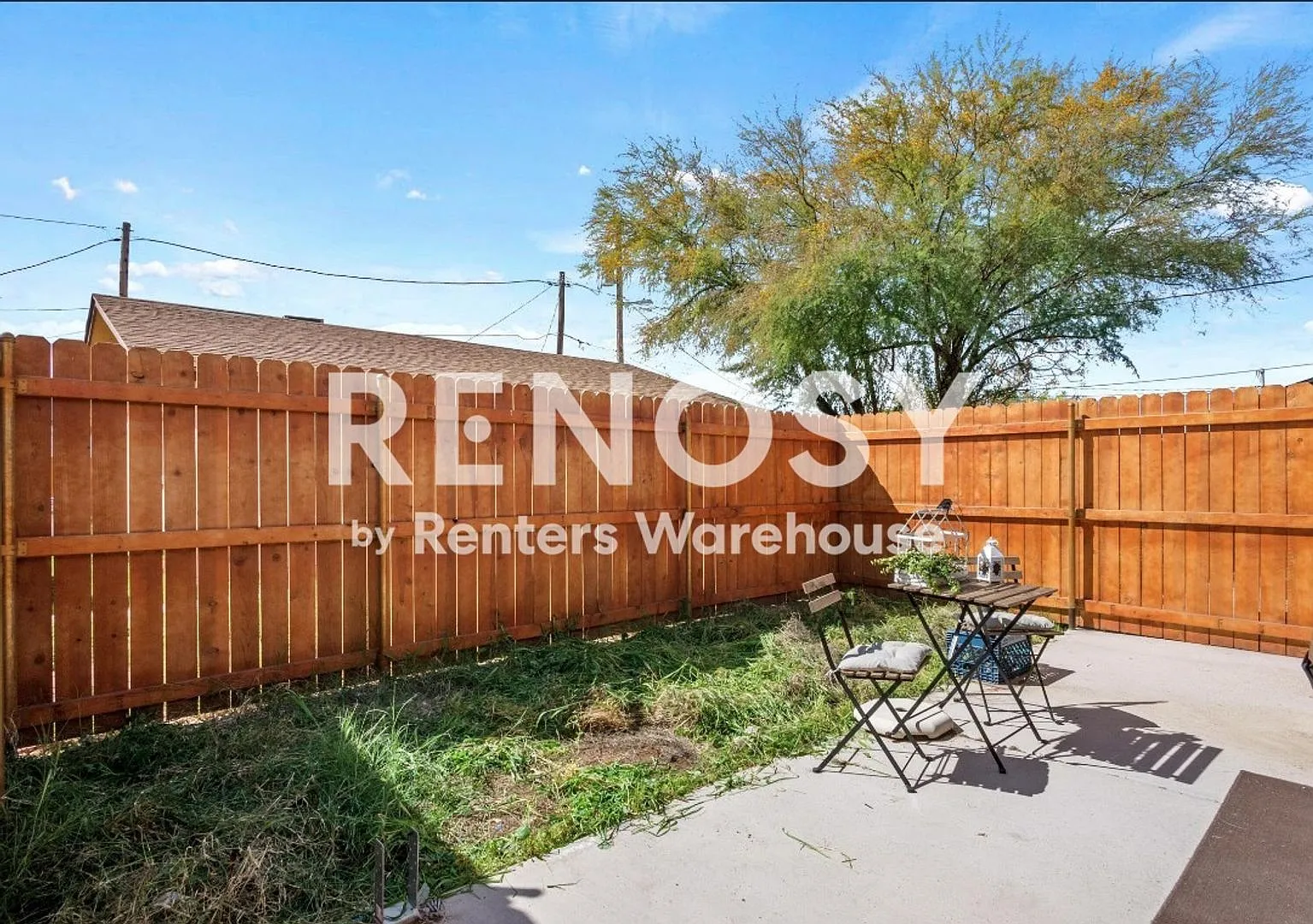 Ideal 1 Br 1 Ba Duplex Near 7th St and Dunlap in Phoenix — Photo 4