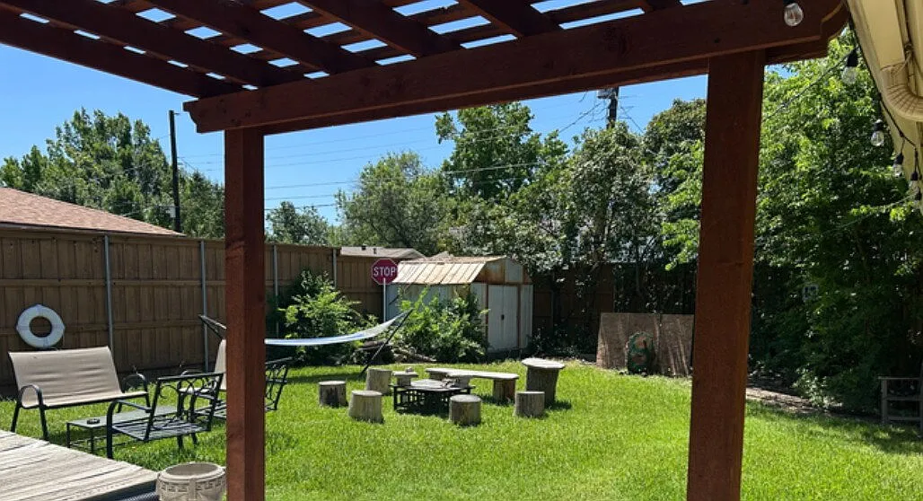 3 bed, 2.0 bath, 1600 sqft, $1,450 — Photo 4