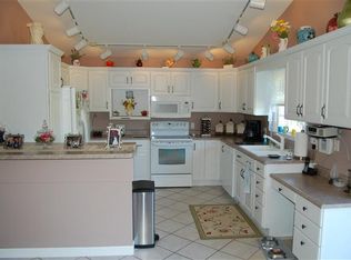 95 Clubhouse Ln, Lebanon, OH 45036