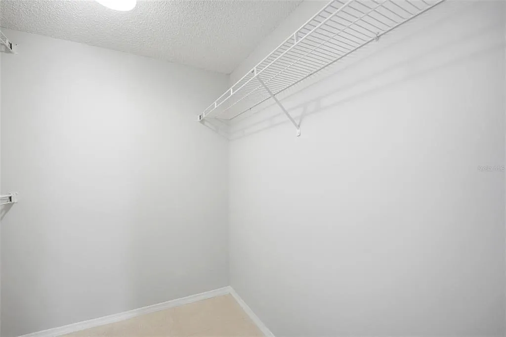 3 bed, 2.0 bath, 1186 sqft, $2,500 — Photo 4