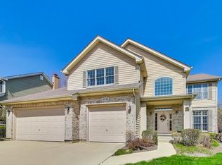 39W188 Pauley Sq, Geneva, IL 60134