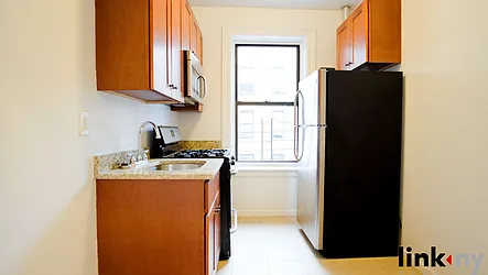 Rented by Link NY Realty