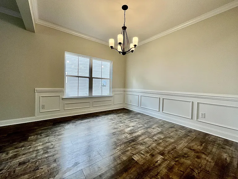 759 Fairview Cir — Photo 5