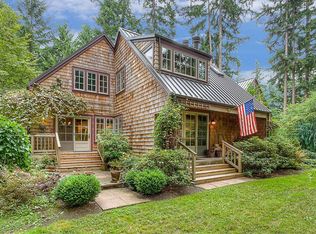 6425 NE Hidden Cove Rd, Bainbridge Island, WA 98110