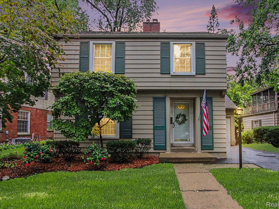 1st image of 7 Abington Ln