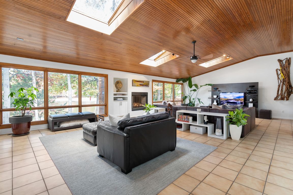 next background image