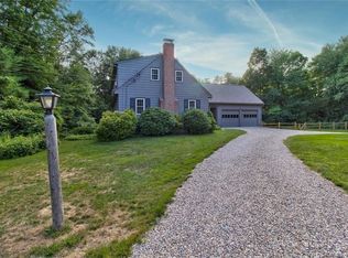 19 Great Pond Rd, Simsbury, CT 06070