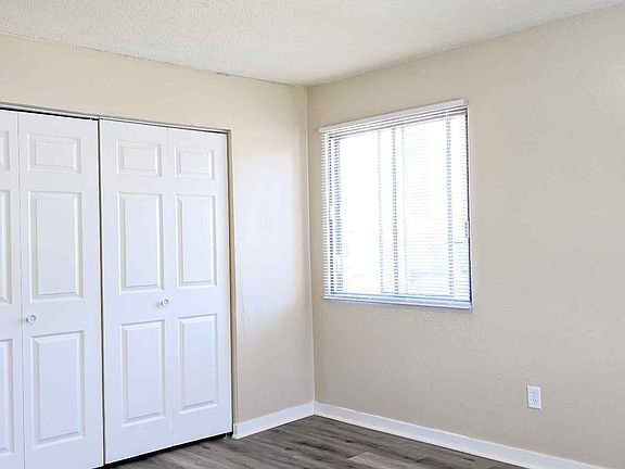 3rd image of 1841 Magnolia Ave E #101