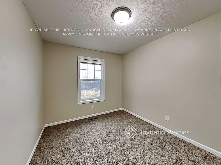 5644 Maryland Ave N — Photo 17