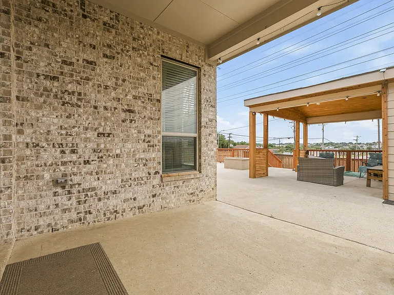 3404 Begonia Ln — Photo 23