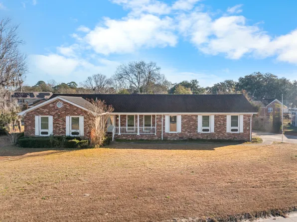 5320 Waterview Dr, North Charleston, SC 29418