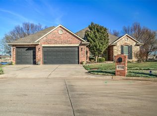 8700 NW 72nd Ct, Warr Acres, OK 73132
