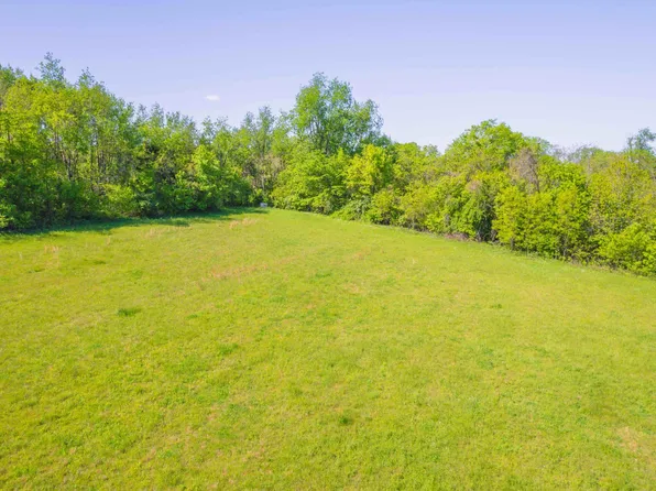 3334 Harmons Lick Rd, Paint Lick, KY 40461