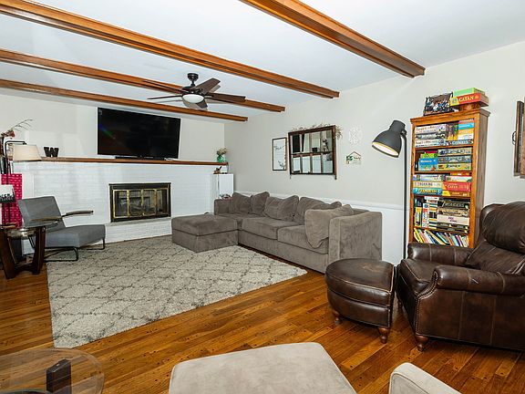 5th image of 431 N Bauman St
