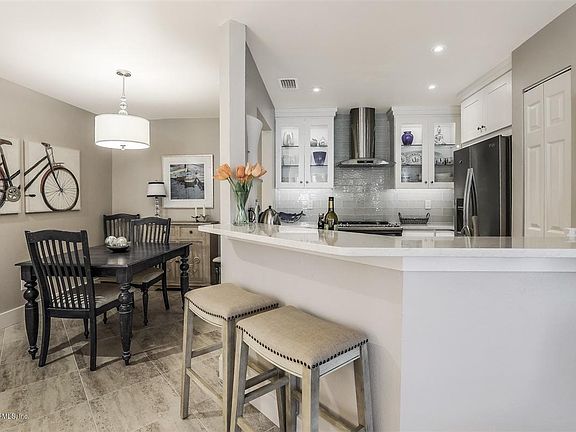 3rd image of 300 Sandiron Cir Unit 316