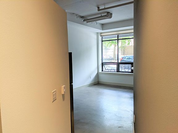 5th image of 1222 E Pine St #101