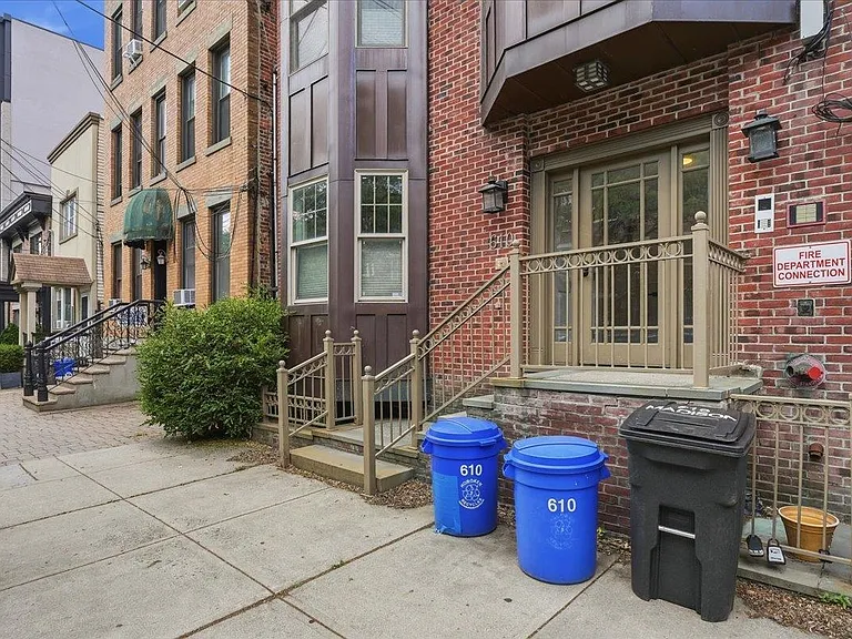 610 Madison St #1 — Photo 28