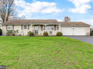 2265 Centennial Rd, Hanover, PA 17331