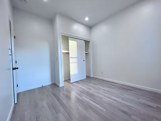 Rented by Level Group | media 15