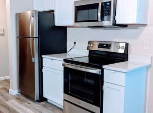 2395 3rd St NW APT 206, Saint Paul, MN 55112