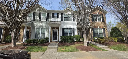 5585 Farm House Trl Photo 1
