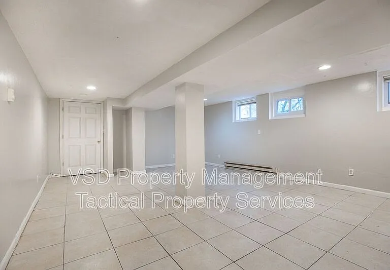 2048 W 98th St #5 — Photo 9