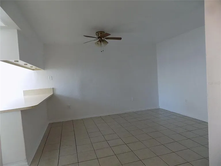 2811 SW Archer Rd #X201 — Photo 9