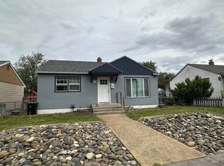 835 12th St, Clarkston, WA 99403