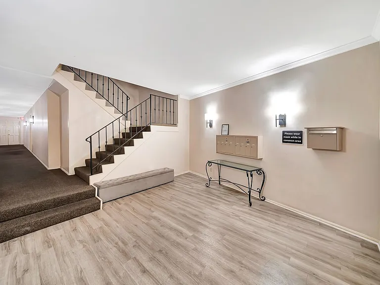 10634 Holman Ave #3-2 — Photo 44